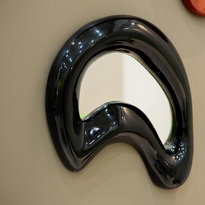 Dancing Mirrors