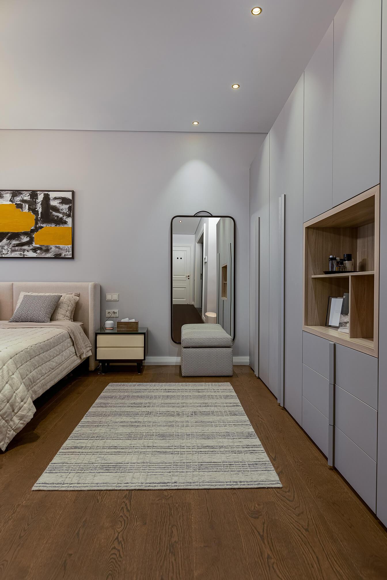 Alexandria Apartment