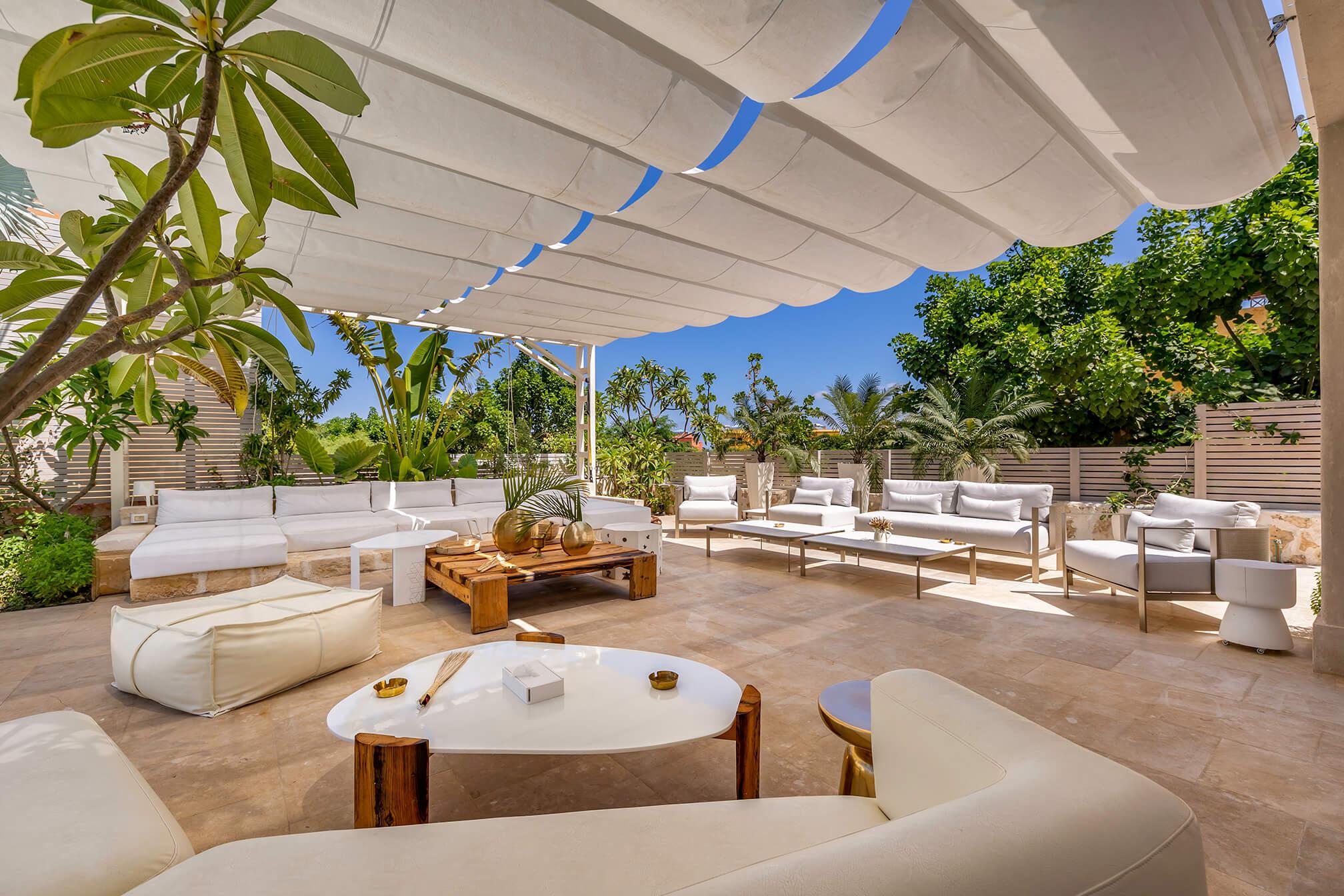 Hacienda Red