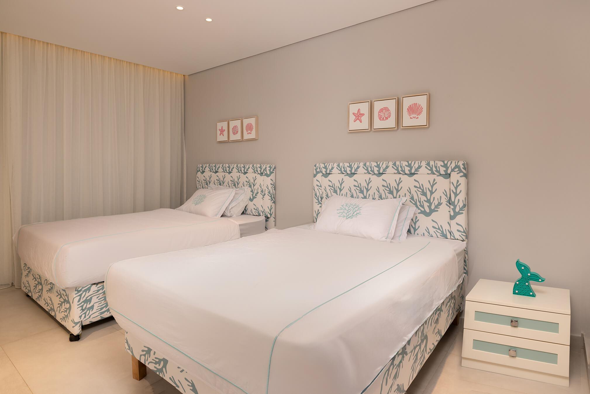 Hacienda White