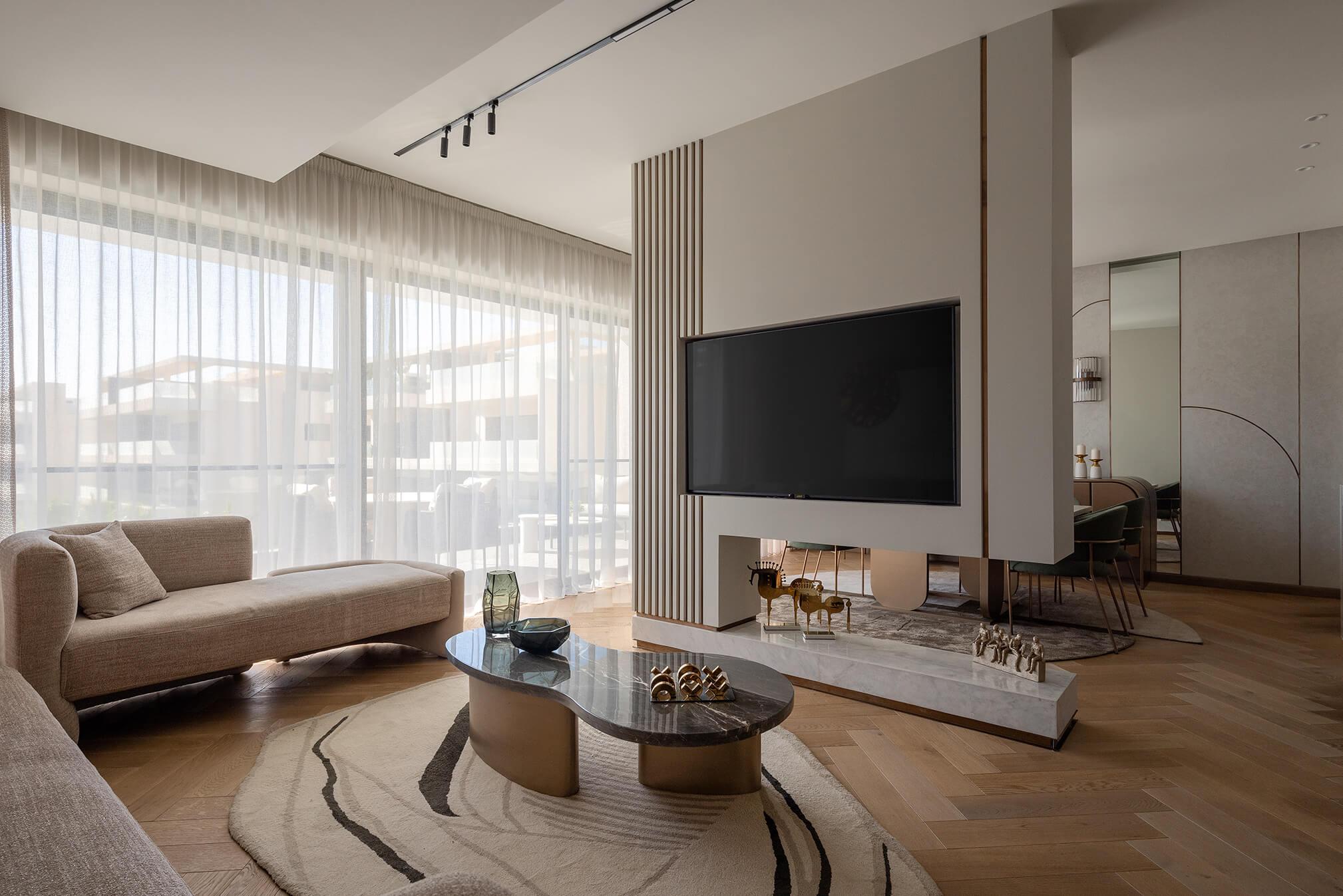 Lake View PentHouse